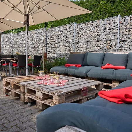 Gastehaus Schmitt Und Tacheles Landrestaurant Flörsheim-Dalsheim